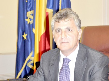 Ministrul Duşa, prezent la exerciţiile multinaţionale din poligonul Cincu